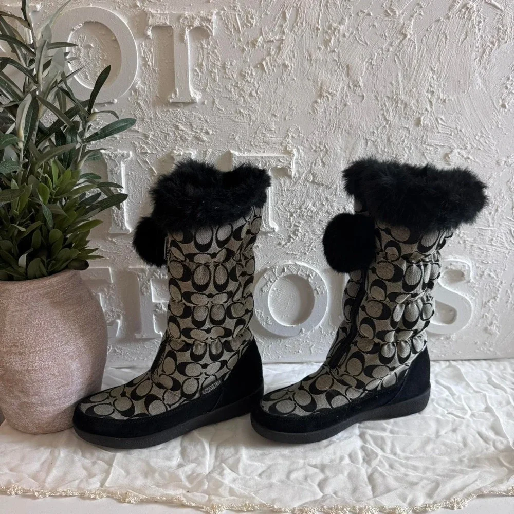 Coach Theona Signature snow boots